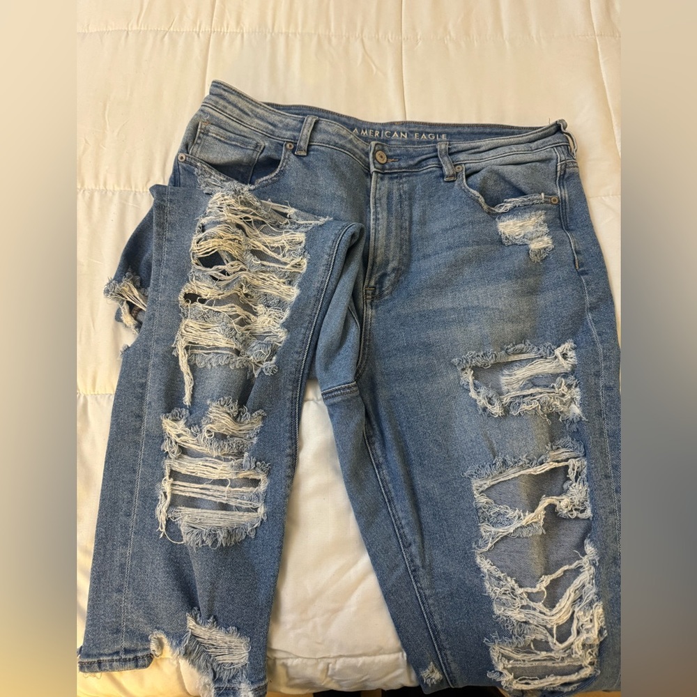 AMERICAN EAGLE High Waisted Jeans